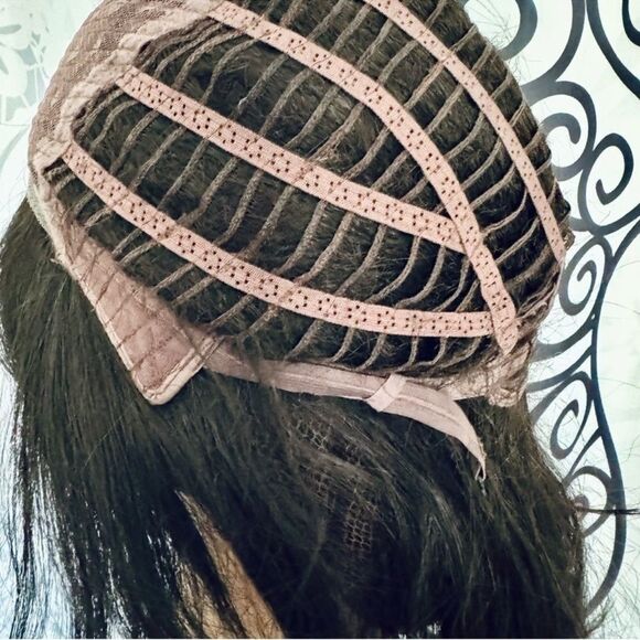 Estetica Rebecca Dark Chocolate Brown Butterfly Cut Synthetic Wig Size Average - Picture 7 of 8